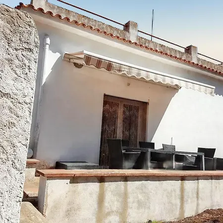 Charming House In Near Beaches